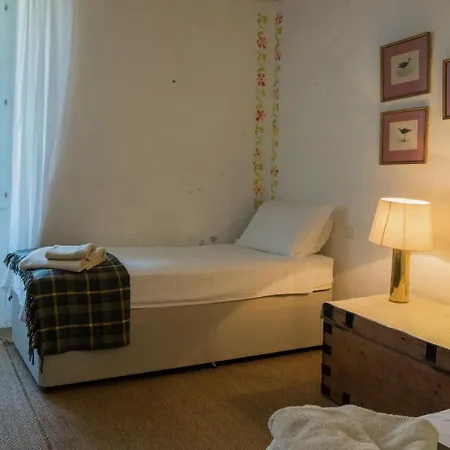 Holiday In With Swimming Pool Ferienhaus Montaigu-de-Quercy