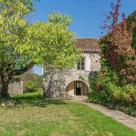 Holiday In With Swimming Pool Ferienhaus Montaigu-de-Quercy