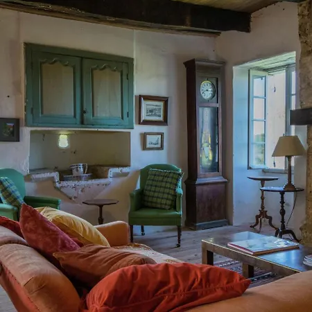 Ferienhaus Holiday In With Swimming Pool Montaigu-de-Quercy