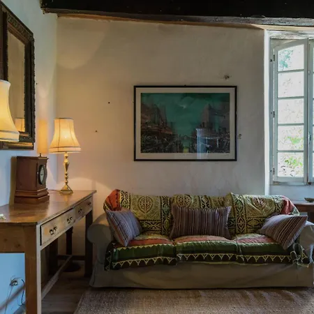Holiday In With Swimming Pool Montaigu-de-Quercy