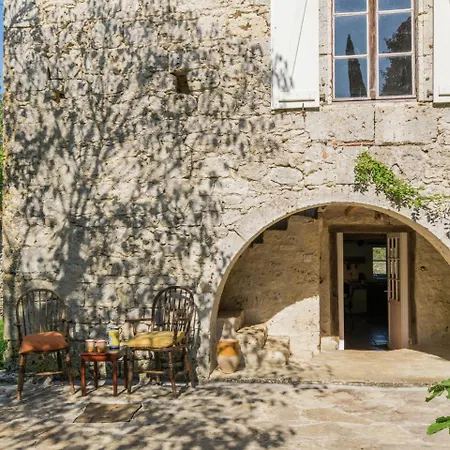 Holiday In With Swimming Pool Ferienhaus