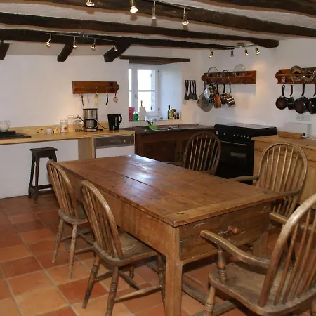 Holiday In With Swimming Pool Ferienhaus Montaigu-de-Quercy