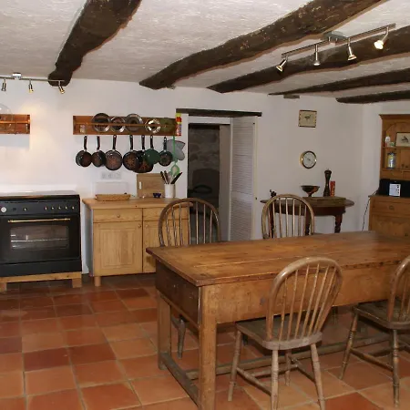 Holiday In With Swimming Pool * Montaigu-de-Quercy